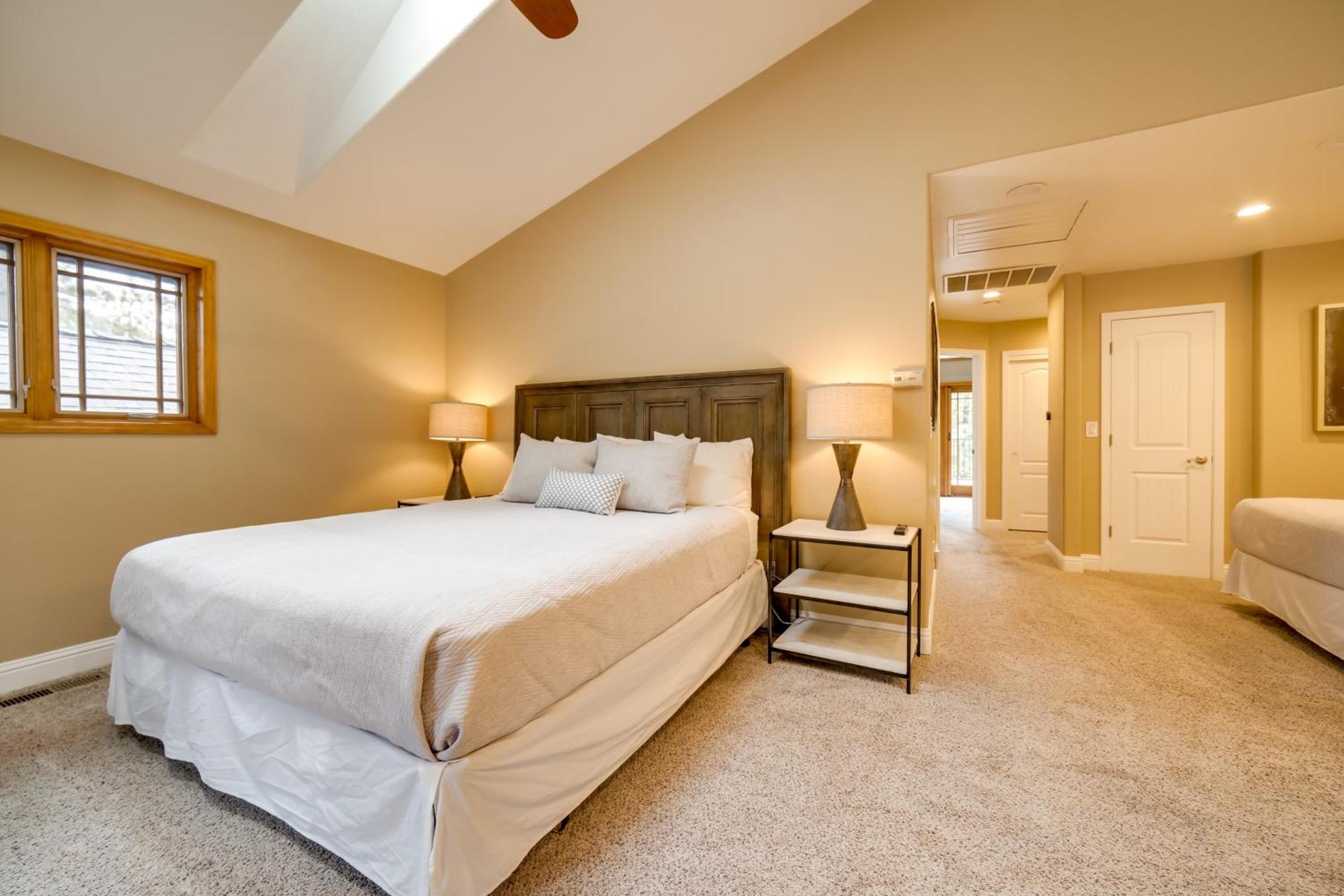 Sleek Reno-Lake Tahoe Retreat, 4 Mi To Ski Mt Rose Exterior photo