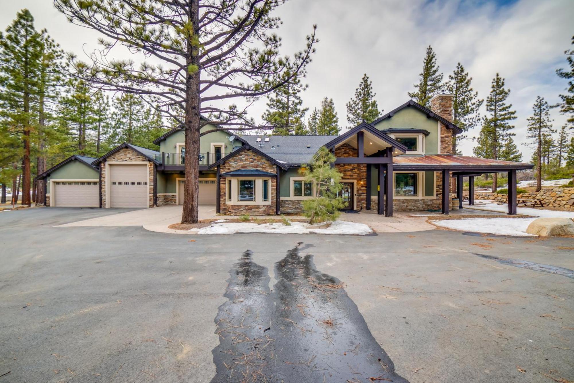 Sleek Reno-Lake Tahoe Retreat, 4 Mi To Ski Mt Rose Exterior photo