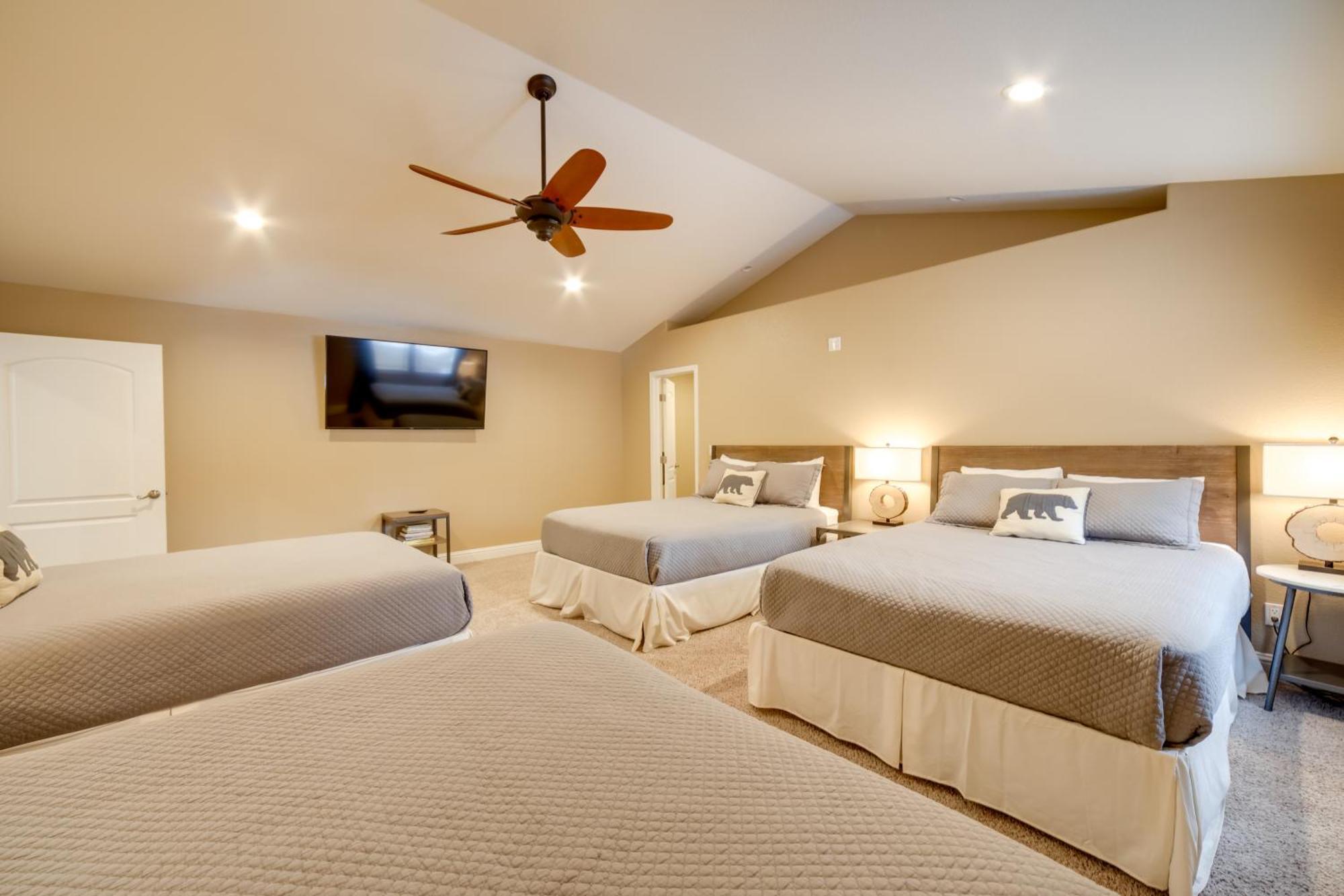 Sleek Reno-Lake Tahoe Retreat, 4 Mi To Ski Mt Rose Exterior photo
