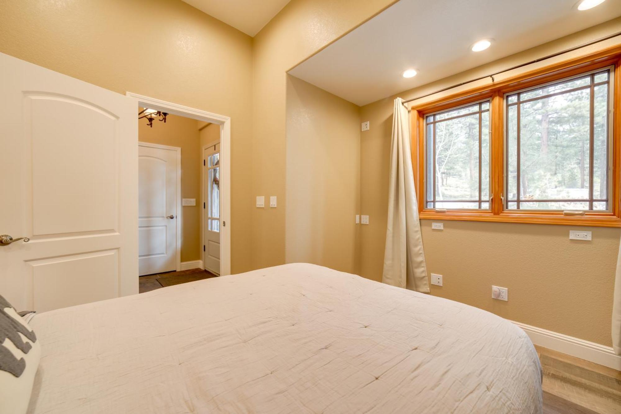 Sleek Reno-Lake Tahoe Retreat, 4 Mi To Ski Mt Rose Exterior photo