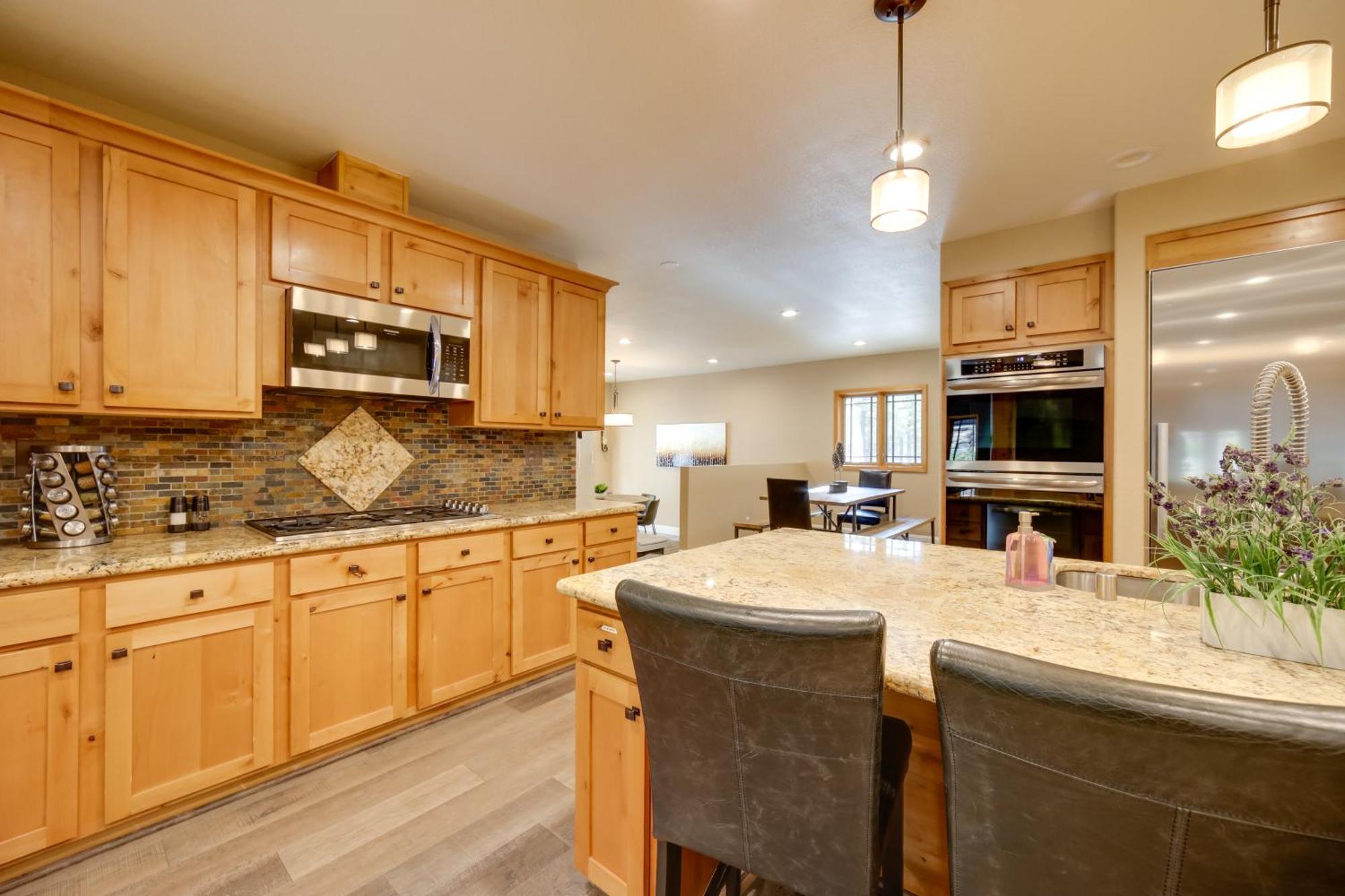 Sleek Reno-Lake Tahoe Retreat, 4 Mi To Ski Mt Rose Exterior photo