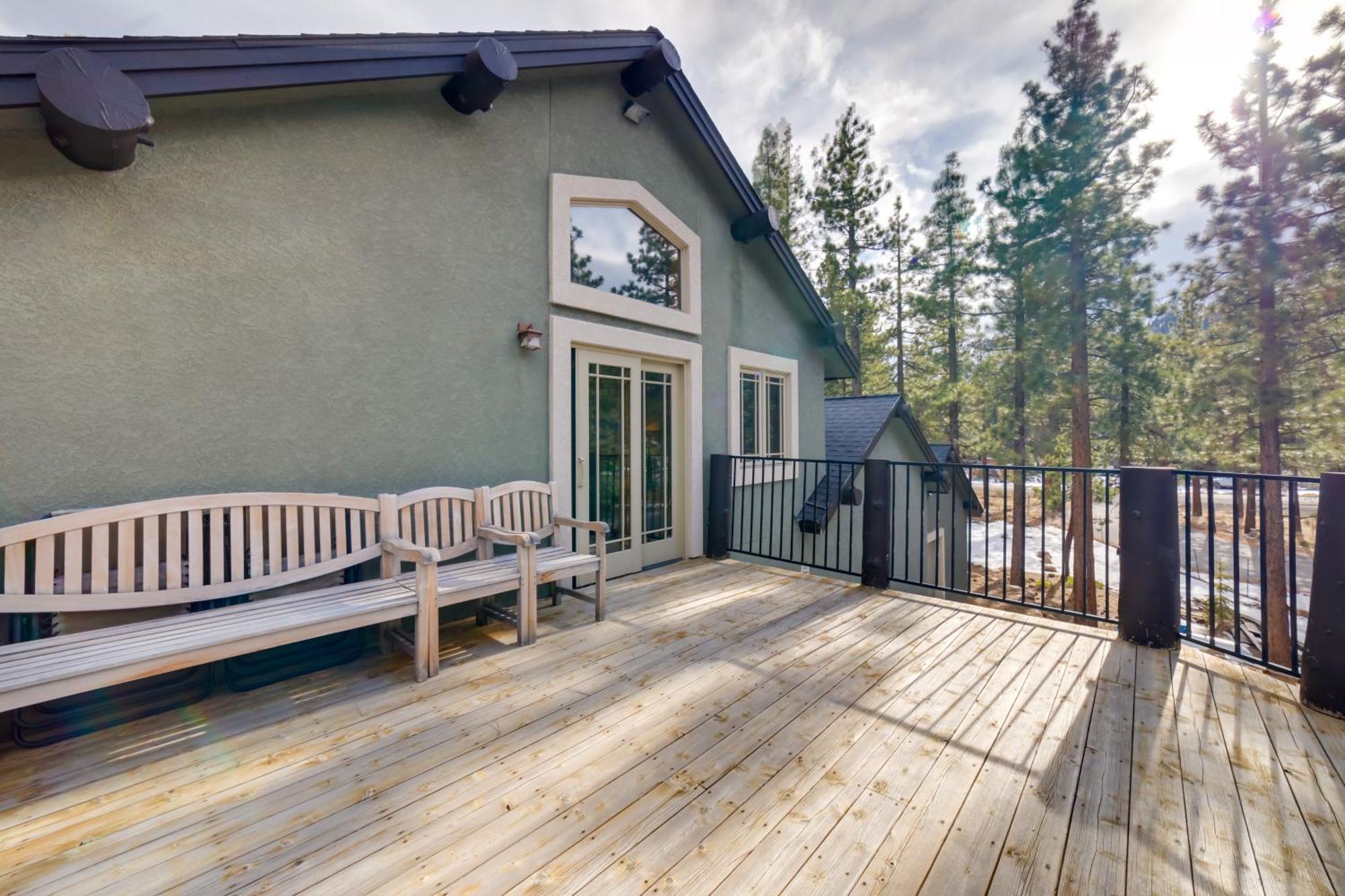 Sleek Reno-Lake Tahoe Retreat, 4 Mi To Ski Mt Rose Exterior photo